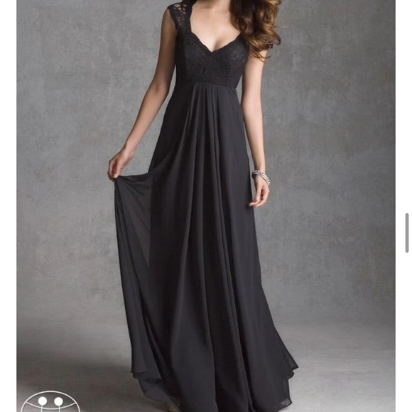 Mori Lee Blush 693 bridesmaid long dress with buttons, lace and cap sleeve XS - Picture 7 of 7